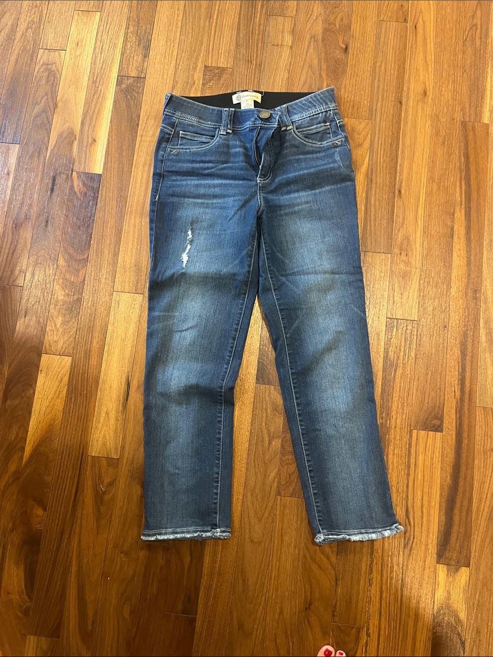 Democracy Cropped Distressed Ankle Jeans - Blue Wash